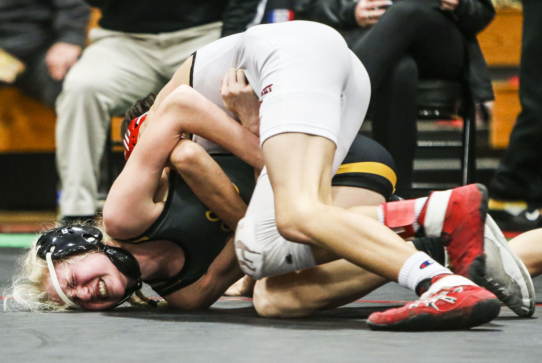 013021-qc-spt-mac wrestling-01.JPG